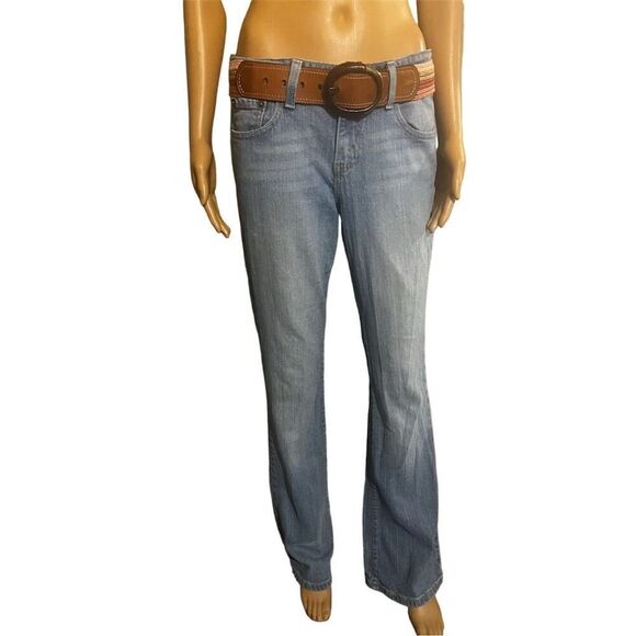 Levi's 🌻 Women's Bootcut Jeans Size 7L Light Blue Classic Style - Picture 1 of 6